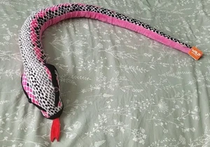 Peluche giocattolo morbido serpente rosa Wild Republic lungo circa 57 pollici - Foto 1 di 9