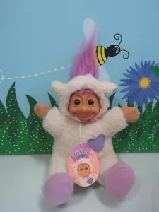 OSTERLAMM mit Hängeetikett #1 - 7" weiche Russ Troll Puppe - NEU - Bild 1 von 6