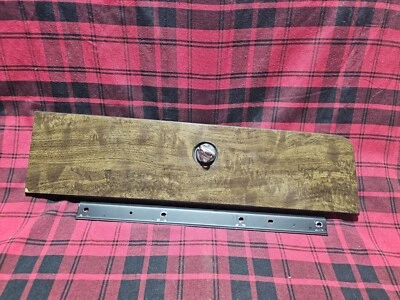 1980-1981 Pontiac Bonneville Glove Compartment Box Lid Cover W/ Key OEM - Image 1 of 4