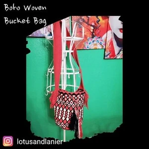 Boho rosa/schwarz/weiß gewebte Umhängetasche - Bild 1 von 6