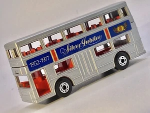 Matchboxđ„1977 AutobĂșs Leyland Londres - Queens Silver Jubilee Vintage - COMO NUEVO - Imagen 1 de 12