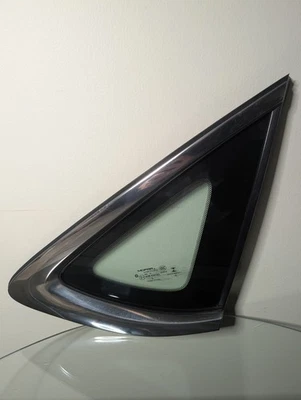 2015 2016 2017 Chrysler 200 OEM Passenger Quarter Glass - Image 1 of 4