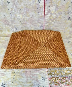 NWOT Kim Seybert Wood Bead Placemats Set of 4 15” Boho Square Table Mats - Picture 1 of 11