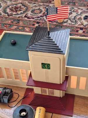 BOXED AMERICAN FLYER 799 TALKING STATION RECORD CONTROLLER VIDEO LIGHTS WORK MOT - Image 1 of 4