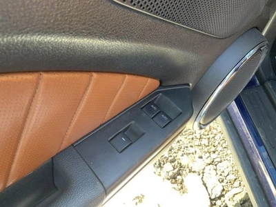 Interruptor de puerta delantera del conductor maestro de ventana del conductor se adapta a 10-14 Mustang 1327200 Foto 1 de 4