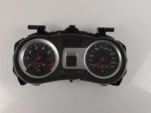 M1243 RENAULT SPEEDOMETER INSTRUMENT 8201060305 - Picture 1 of 5