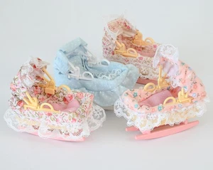 Sylvanian Baby Cot Ornate Crib rocking basket. vintage furniture Calico Critters - Picture 1 of 5
