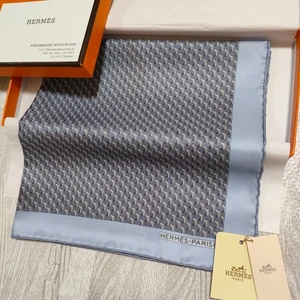 Unused w/box HERMES Petit Carre 45 Silk pocket square POCHETTE 41cm Light blue - Picture 1 of 18