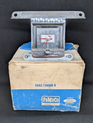 NOS 19766 福特 GALAXIE 500 XL LTD 仪器面板电动时钟 C5AZ-15A000A — 第 1/4 张图片