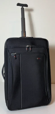 Victorinox Werks Traveler Black Wheeled Suitcase WT-22 - Image 1 of 4