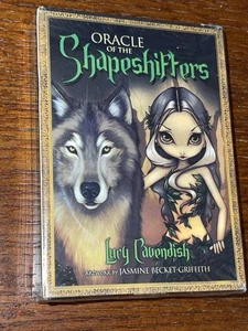 Baraja de 45 cartas Oracle of the Shapeshifters NUEVA sellada por Lucy Cavendish - Imagen 1 de 4