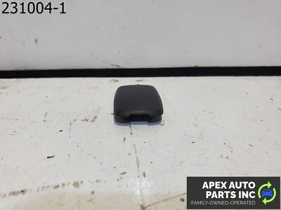 OEM 1984 Pontiac Fiero Luz Trasera Tapa Tornillo Tapa Tapón Borde Tapón Foto 1 de 4