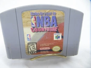 Kobe Bryant en NBA Courtside (64, 1998) - Imagen 1 de 12