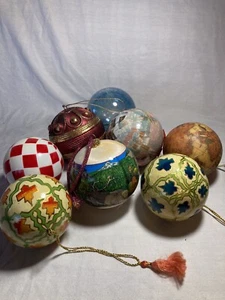 Set Of 8 misc christmas ornament balls earth globe columbia river gorge - Picture 1 of 9