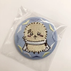 Sea Otter Rakko Chiikawa Embroidered Can Badge Biscuit JAPAN Limited New F/S - Foto 1 di 8