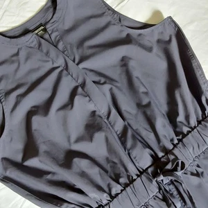 Damen 32 Grad Sommer leichter dunkelblau Knopfleiste Medium Stretch Strampler - Bild 1 von 14