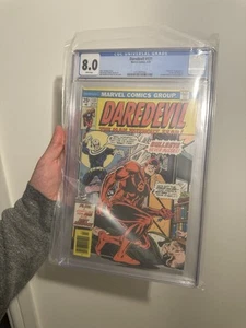 CGC 8.0 DAREDEVIL #131 WHITE PAGES MARVEL COMICS 3/1976 BULLSEYE 1ST APP - Picture 1 of 7