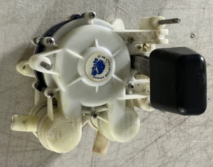 Whale Gusher Galley Mk III Manual Galley Pump, Foot Pedal-Operated - Picture 1 of 11