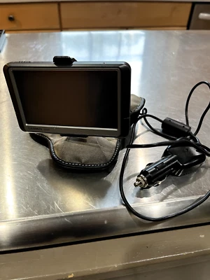 Garmin Nuvi  GPS  Navigation  Bundle Charging Cable Weight Dash Mount - Image 1 of 2