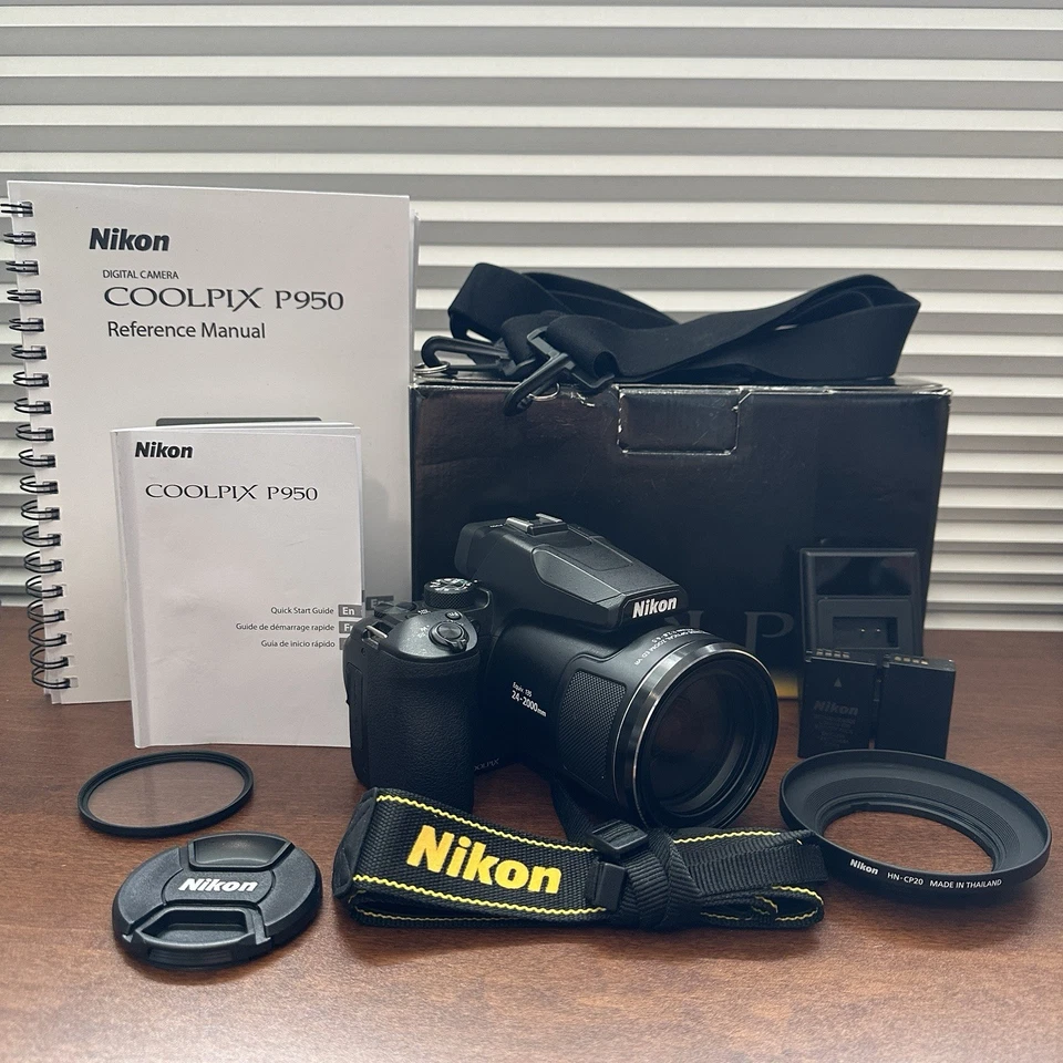 📸 NIKON COOLPIX P950 – 83X ZOOM, 4K VIDEO – AMAZING CONDITION with EXTRAS 📸 - Image 1 of 4