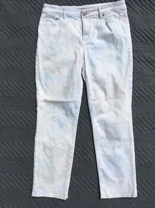 Chicos the So SLimming Girlfriend CROP Jean Sz .5 WHITE Leaf Print Casual - Picture 1 of 9