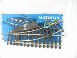 MÄRKLIN 5962 E-WEICHE LINKS KR2635 - Bild 1 von 1