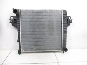 Kühler Wasserkühler passt für JEEP CHEROKEE KJ 3.7 4WD - Picture 1 of 4