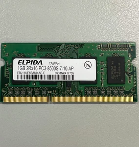 Elpida 1GB DDR2 RAM PC3-8500 1066MHz non-ECC Unbuffered SODIMM EBJ11UE6BAU0-AE-E - Picture 1 of 4