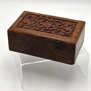 Handgeschnitzter Holz 5 x 3 x 2 Briefbeschwerer mit Schiebeboden & Geheimfach - Bild 1 von 12