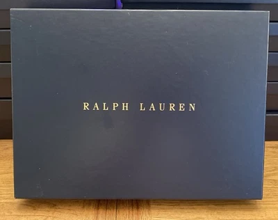 "Caja de regalo Ralph Lauren 13,75"" X 10,25"" X 2,25""" Foto 1 de 2