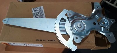 Window Regulator w/o Motor 749-723 - Image 1 of 4
