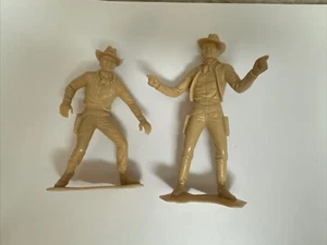 Lot of 2 Vintage MARX 6" Plastic Cowboys - Picture 1 of 5