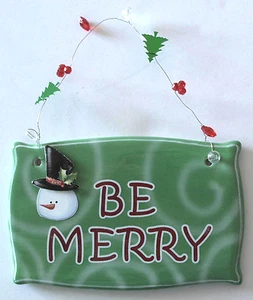 Green Christmas Ceramic Sign Plaque Wall Decor: BE MERRY - Picture 1 of 2