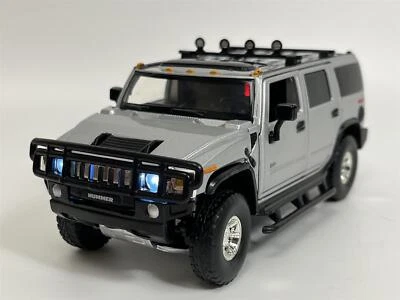 Hummer H2 Silver LHD 1:32 Scale Light & Sound Tayumo 32160011 - Image 1 of 4