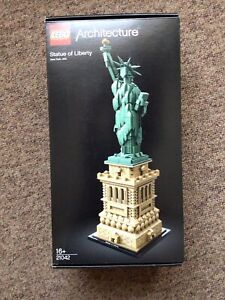 LEGO Architecture 21042 Statue of Liberty 100% Complete With Box+Instructions.