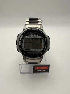 Orologio Digitale Timex Ironman Triathlon 100m Argento Bracciale Nero Indiglo Funzionante - Foto 1 di 4