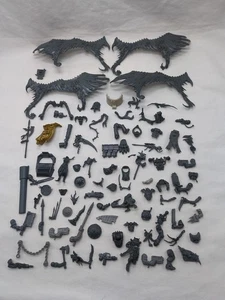 Lote de (50+) brocas y piezas de fantasía de Warhammer 40k - Imagen 1 de 7