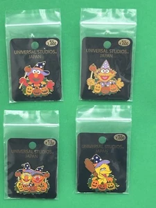 USJ Halloween Sesamstraße limitierte Menge Set 4 Arten Pin Anstecker plus extra - Bild 1 von 7