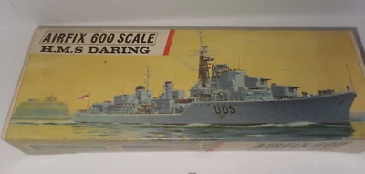 Airfix  H.M.S. Daring Airfix | N. F3S | 1:600 red stripe  Incomplete !!! - Immagine 1 di 4