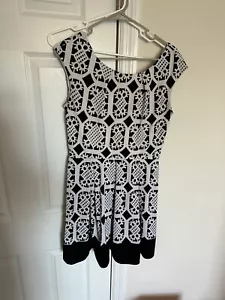 Tiana B Dress Size 8 Fit & Flare Sleeveless Black And White Scooped Back Neck - Picture 1 of 17