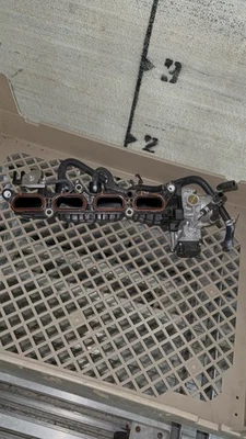 Colector de admisión de aire turbo 16-21 Honda Civic hatchback 1,5 L y cuerpo del acelerador OEM Foto 1 de 4