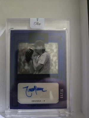 Randy Johnson Diamondbacks 2023 4/25 Panini tres y dos autógrafo #LS-RJ Foto 1 de 2