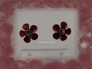 Gioielli - Orecchini Bambini Forma Fiore Rosso e Strass Trasparente AE1 - Foto 1 di 1