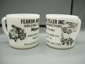Vintage Anchor Hocking Werbung Myers Pumps Brunnen Bohren Milchglas Becher X2 - Bild 1 von 9