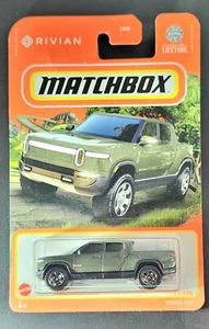2024 Matchbox Rivian R1T 17/100 Dual Tri AWD Forest Green - Picture 1 of 8