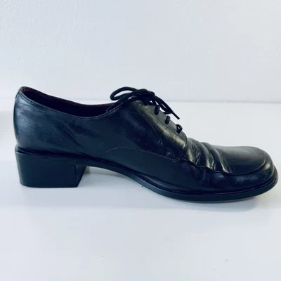 Vintage Y2K Women’s Etienne Aigner “Club”Leather Oxford, Square Block Heel 8.5M - Image 1 of 4