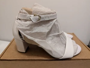 Naturalizer Women Shoes 8W Vera Block Heel Sandals Ankle Strap Contour Tech - Picture 1 of 10