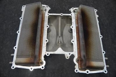 Colector de admisión de aire superior del motor 5,0 L SC V8 AJ814019 OEM Jaguar F-Pace SVR X761 Foto 1 de 4