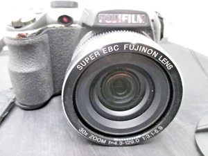 FUJIFILM FINEPIX S4500 FinePix S 14 Mega Pixels Digital Camera / Good Condition - Picture 1 of 12