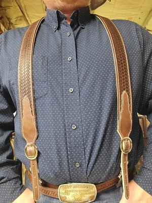 Canasta de cuero vaquero occidental tejida estampada hecha a mano en EE. UU.  Foto 1 de 3